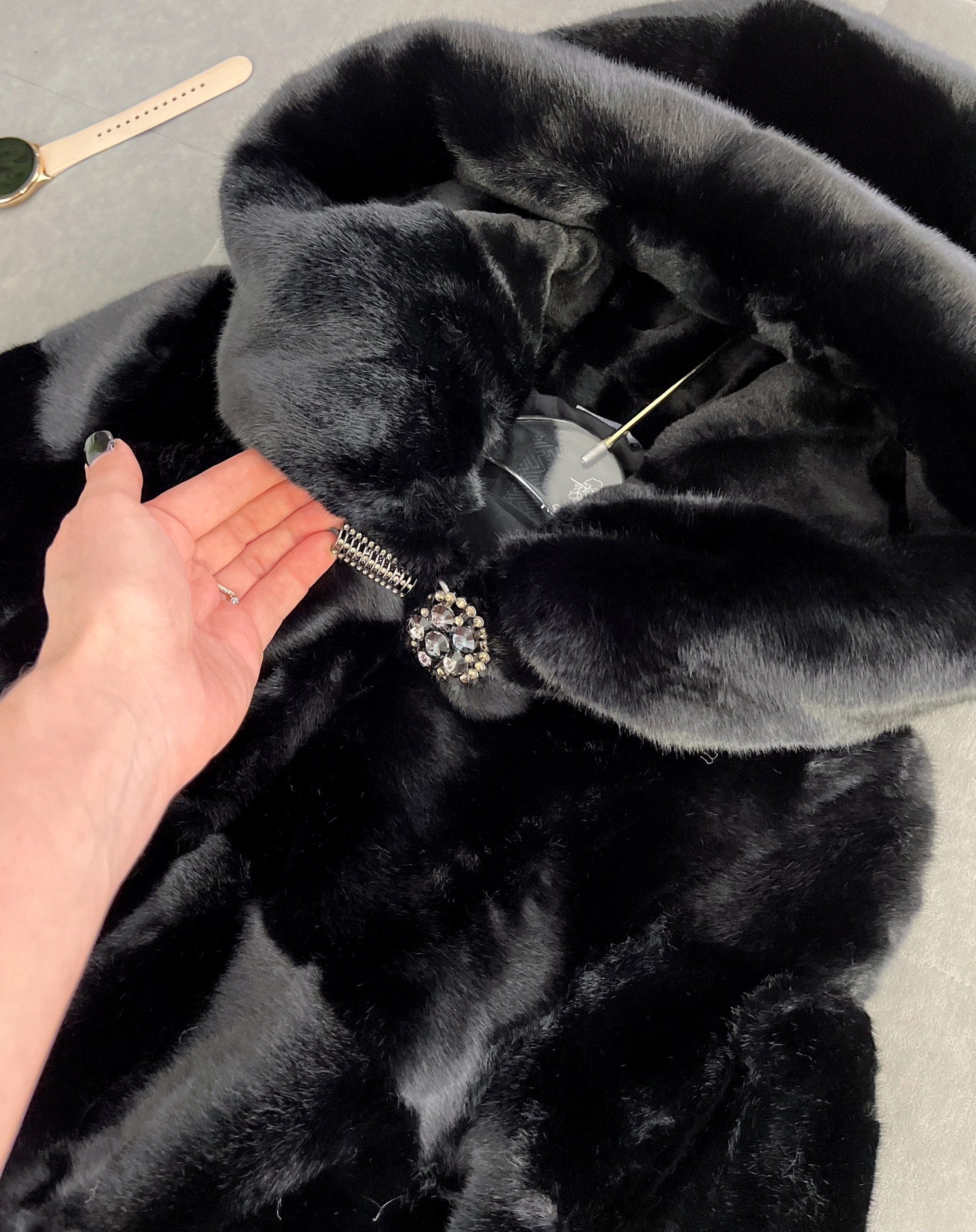 шуба искусственная,шуба женская,искусственная шуба под норку,черная шуба,шуба искусственная из экомеха экошуба