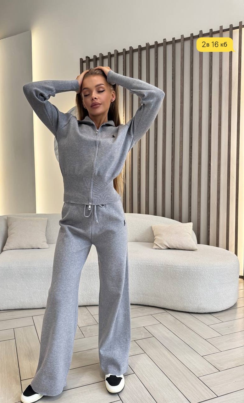 костюмы трикотажные,костюм молочный,трикотажный женский костюм,вязаные костюмы,стильные костюмы