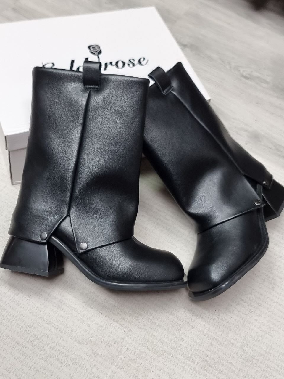 ,короткие сапоги,сапожки,черные сапоги,кожаные сапоги