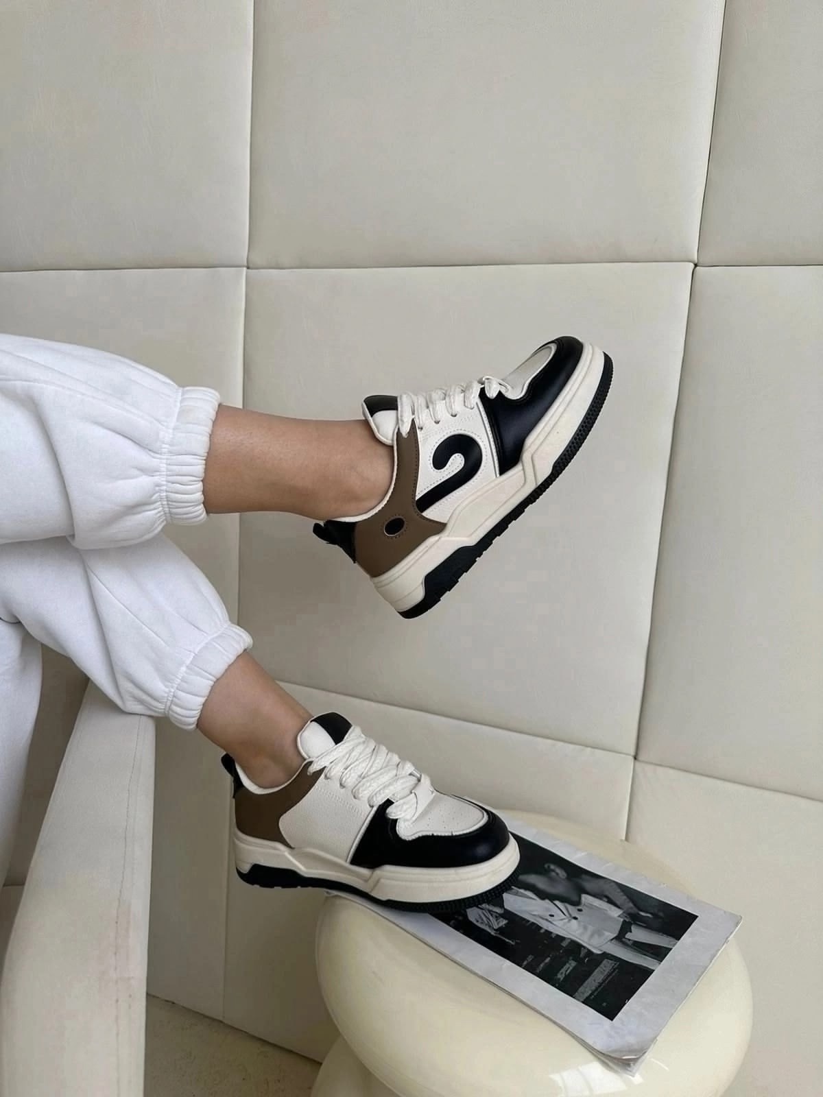 ,женские кроссовки,кроссы женские,модные кроссовки,спортивная