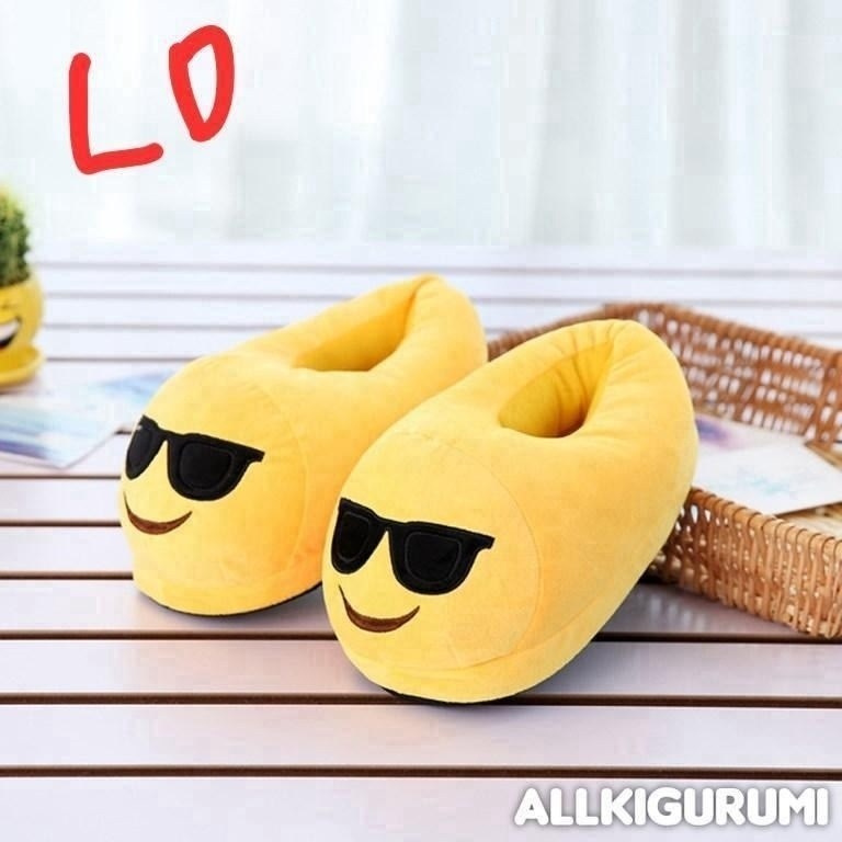тапочки эмоджи,домашние тапочки,тапки смайлики,плюшевые тапочки,тапочки милые