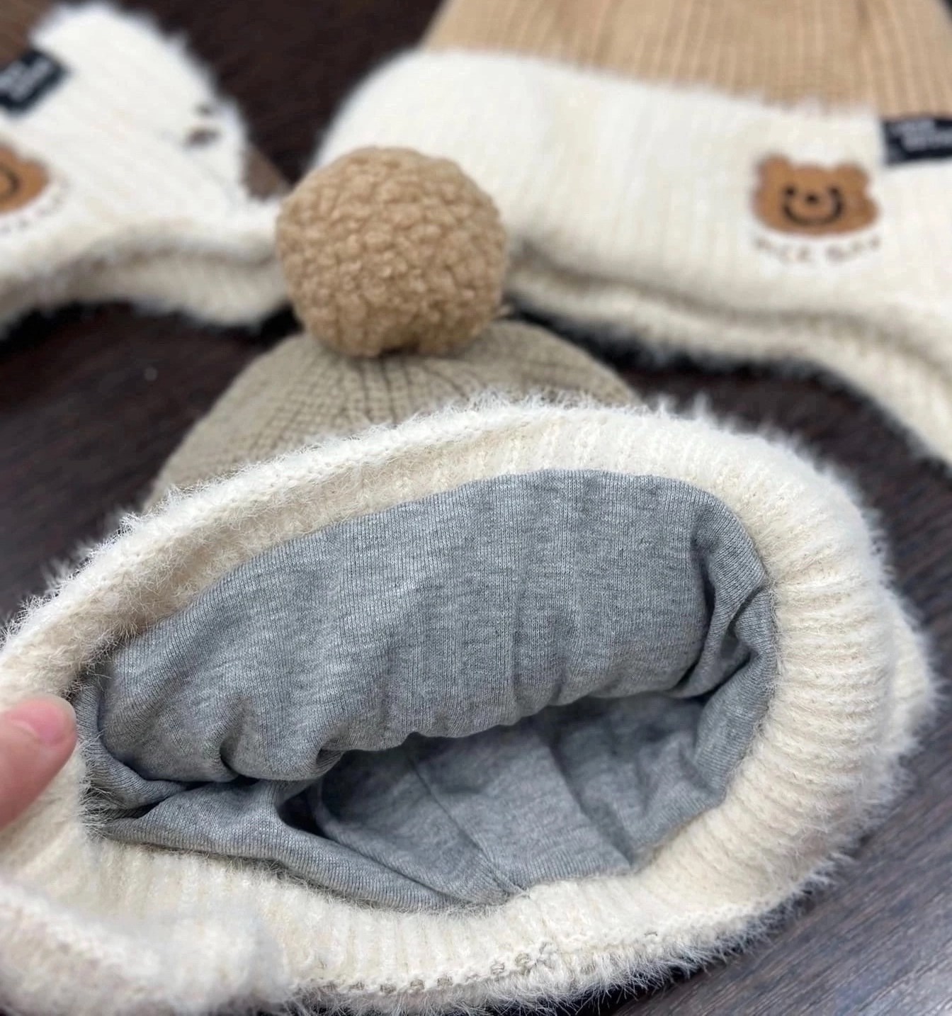 детская вязаная шапка,детская теплая вязаная шапка,детские шапки,зимняя детская шапка,вязаная шапка для малыша