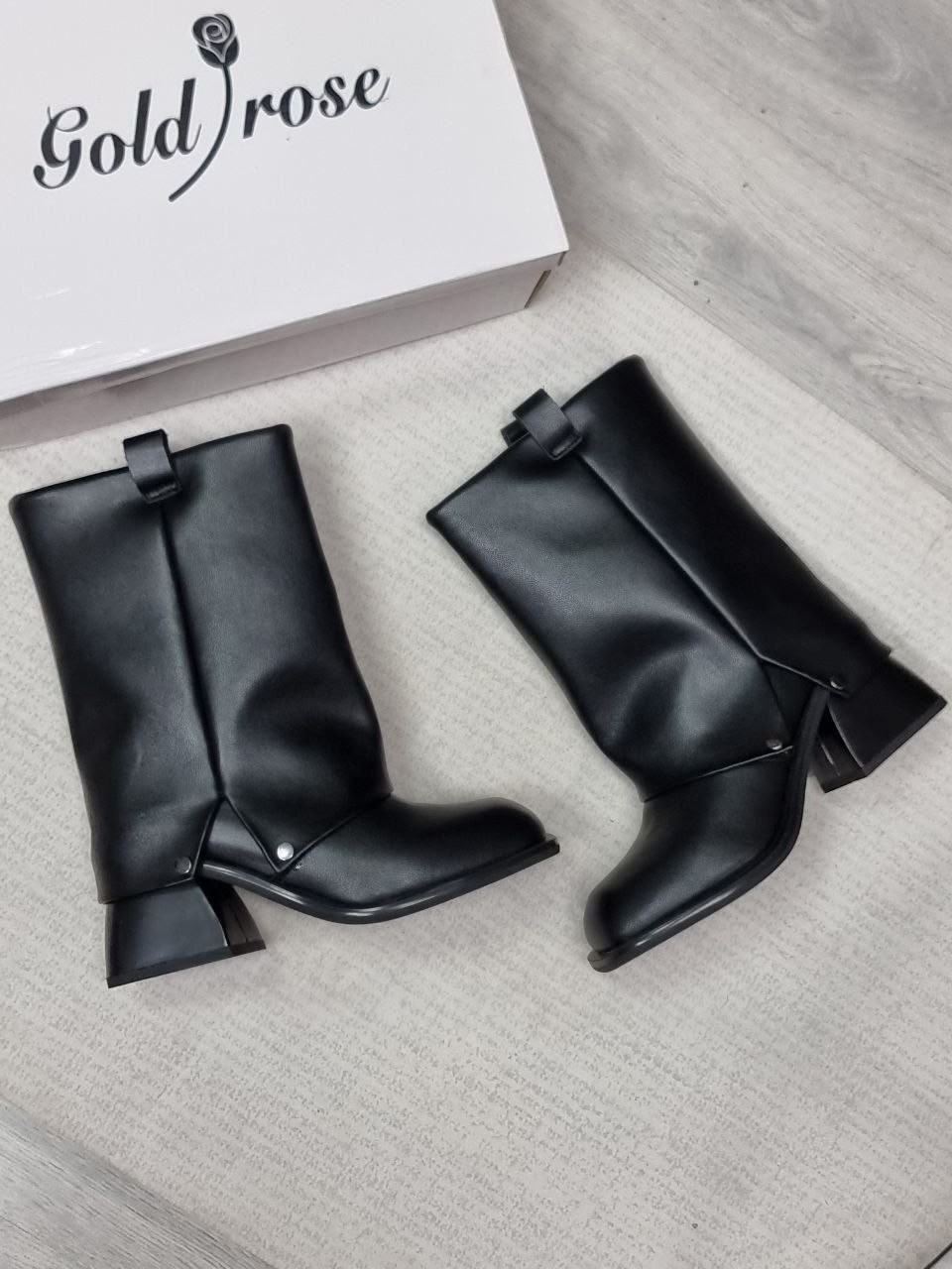 ,короткие сапоги,сапожки,черные сапоги,кожаные сапоги