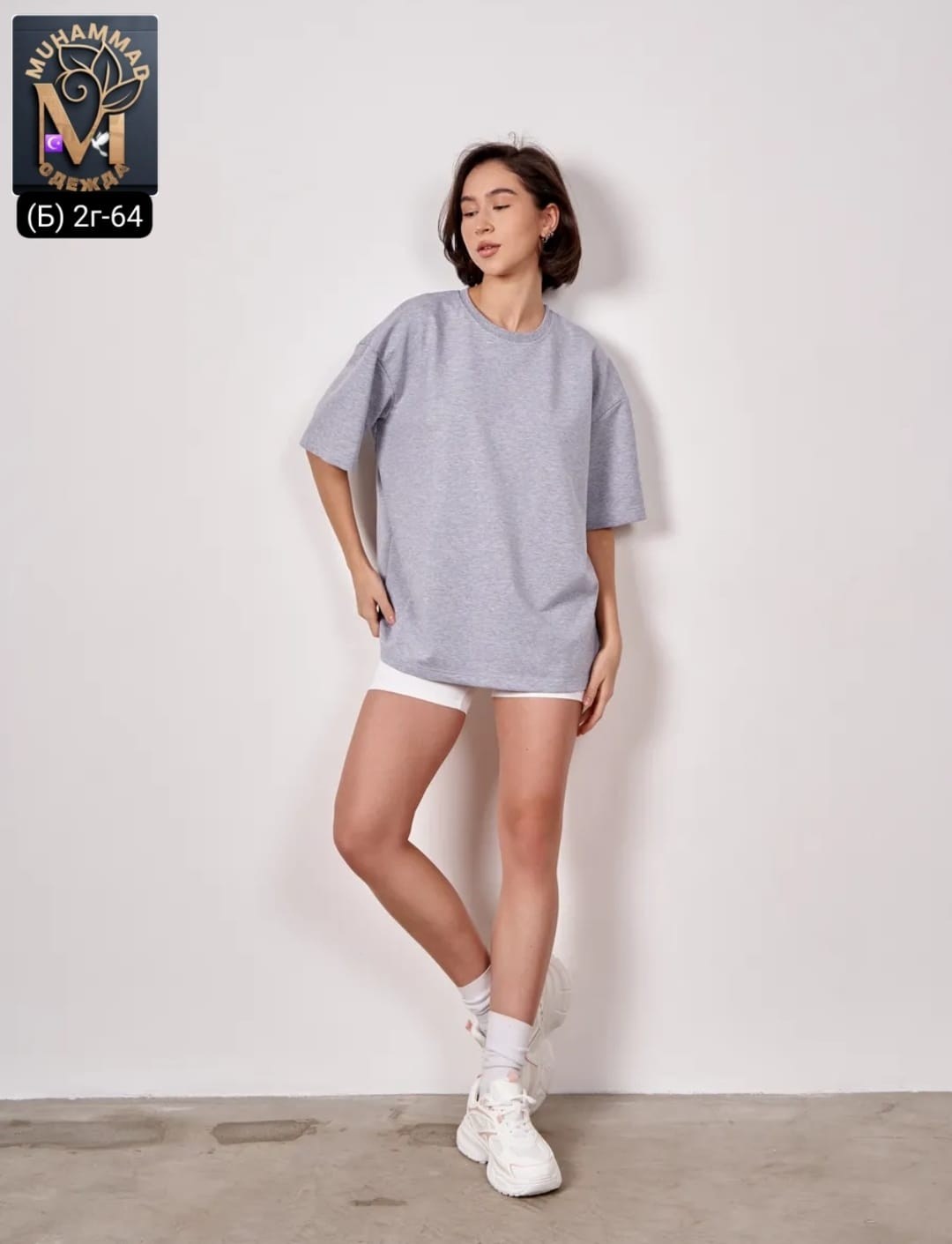 футболки женская,футболка оверсайз с,футболка оверсайз серая,серая футболка оверсайз вид с сзади,футболка женская серая