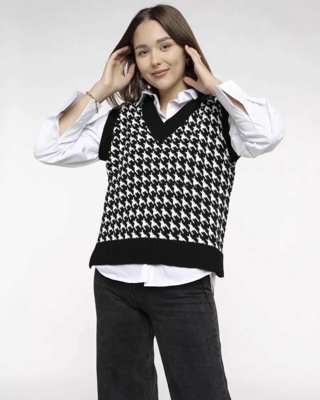 женский вязаный жилет,жилетка вязаная,вязаные жилеты,трикотажный жилет,жилет