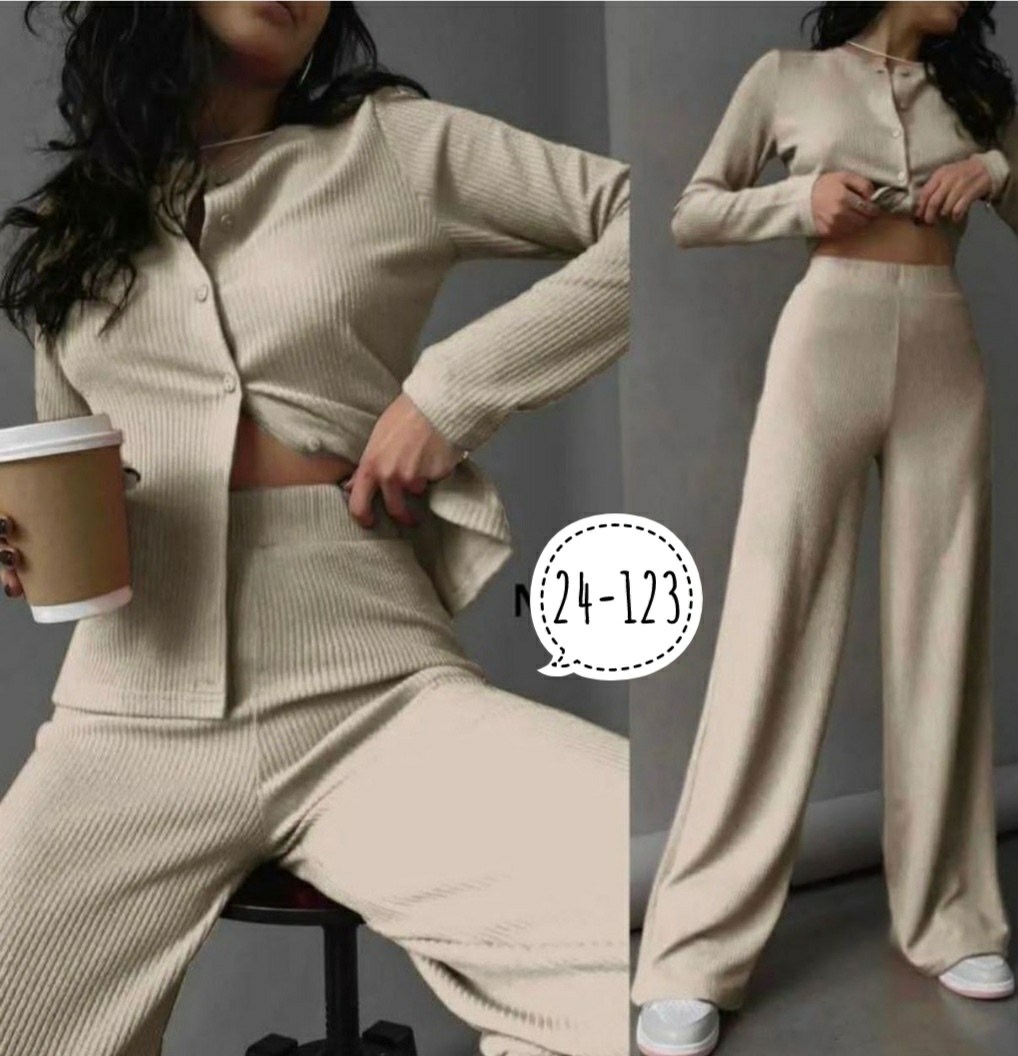 костюмы женские один,костюмы женские брючные,трикотажные костюмы,женские костюмы,костюм с брюками