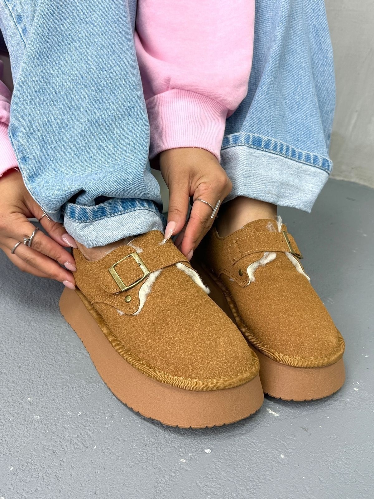 ,теплая ,женская зимняя , женская, на плоской подошве