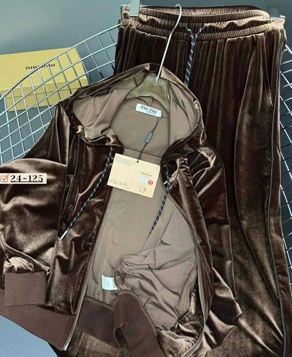 велюровый костюм спортивный,велюровый спортивный костюм женски,костюм велюровый,велюровые костюмы женские,женский спортивный костюм