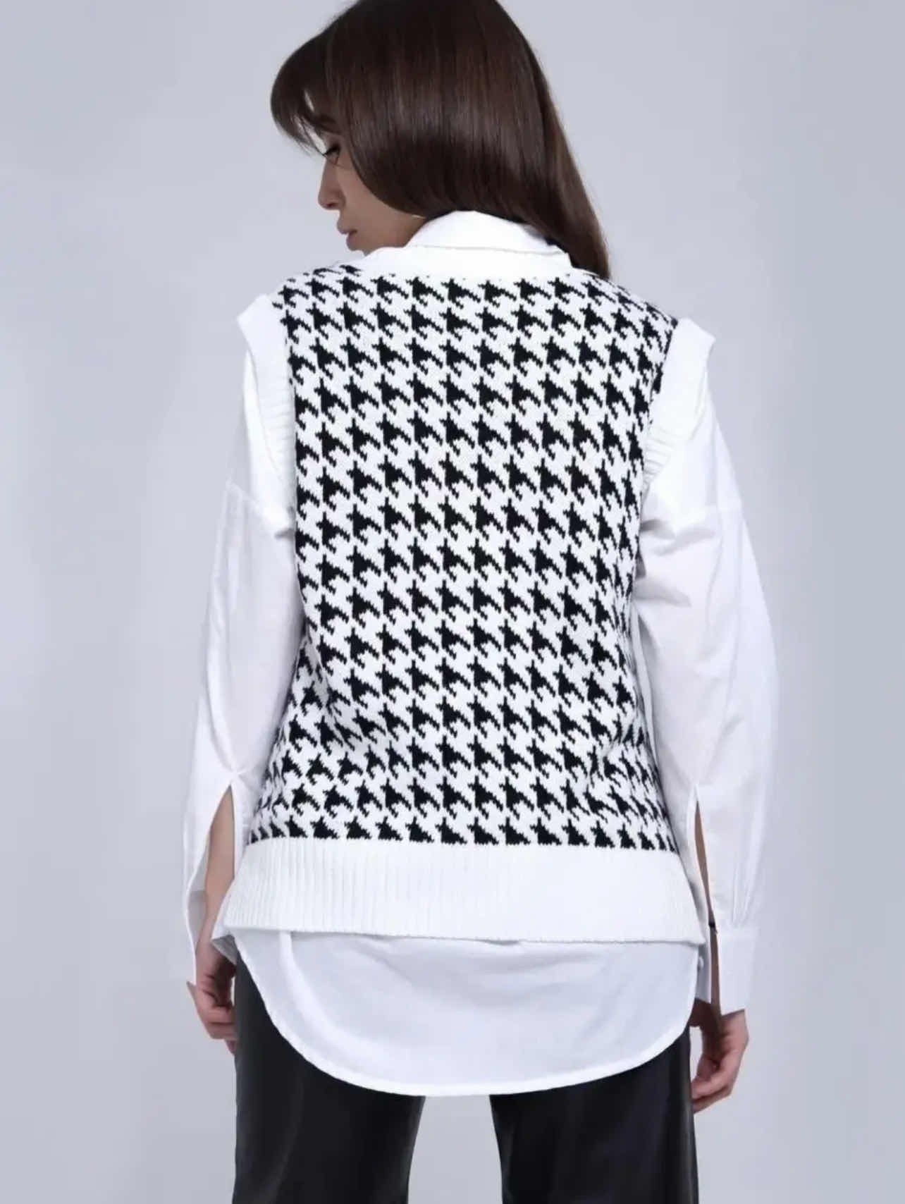 женский вязаный жилет,жилетка вязаная,вязаные жилеты,трикотажный жилет,жилет