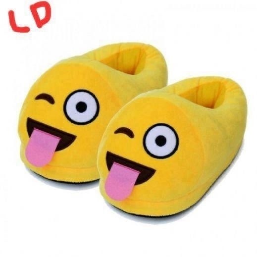 тапочки эмоджи,домашние тапочки,тапки смайлики,плюшевые тапочки,тапочки милые
