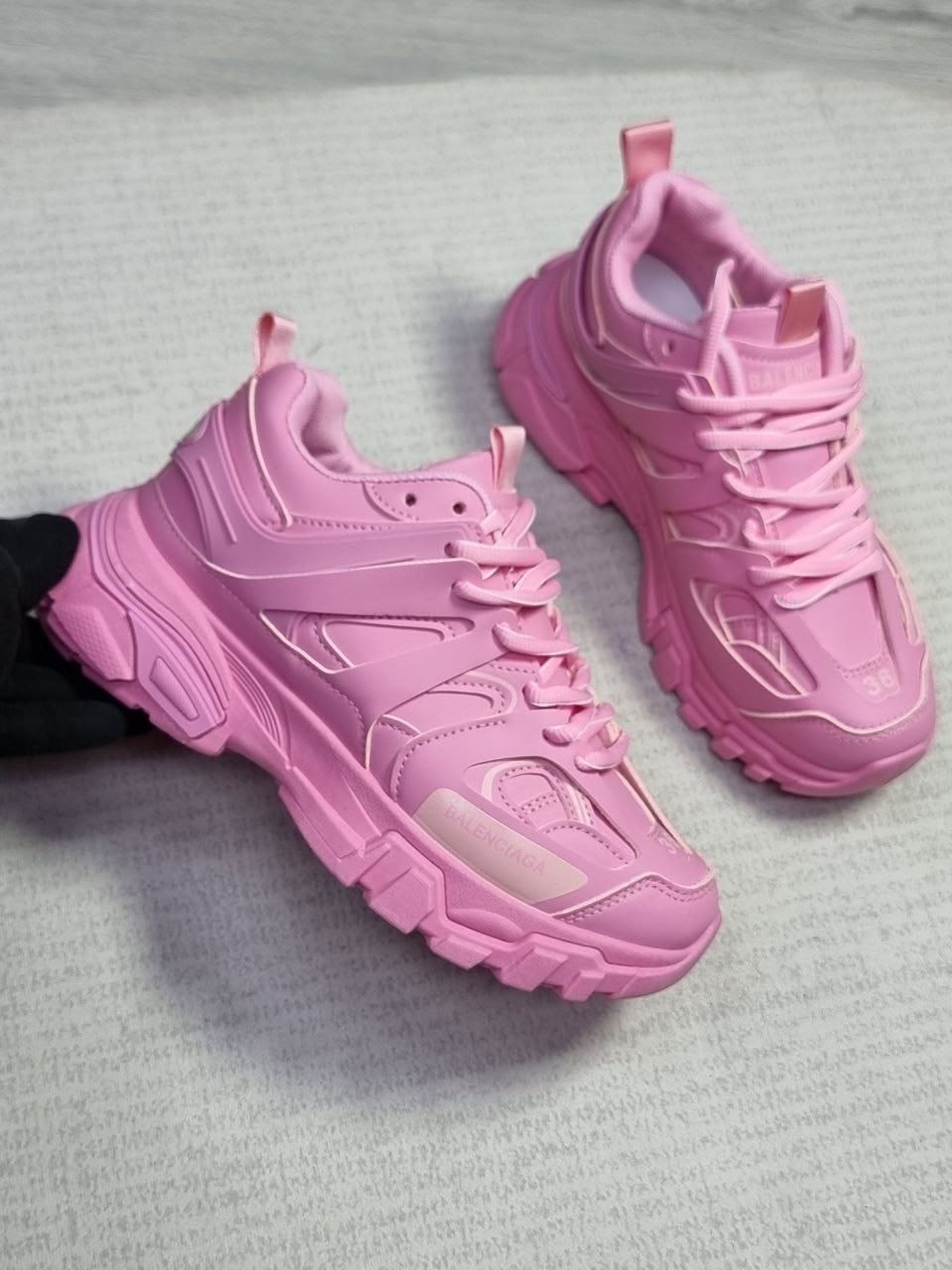 кроссовки женские balenciaga,баленсиага кроссовки трек розовые,женские кроссовки,розовые кроссовки,кроссовки баленсиага розовые