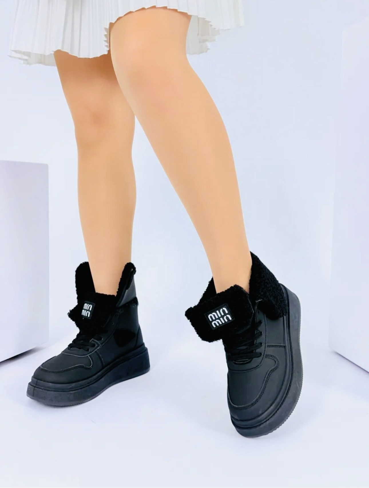 ,женские зимние кроссовки,черные кроссовки,кроссовки женские зимние черные,кроссовки зимнее