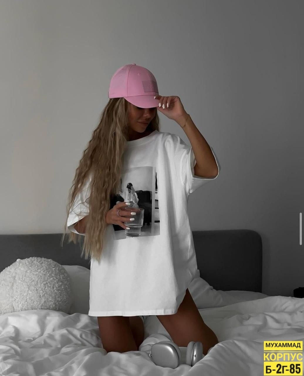 футболка свободного кроя,белая оверсайз футболка,футболка оверсайз с,спортивные штаны с футболкой оверсайз,футболка женская оверсайз