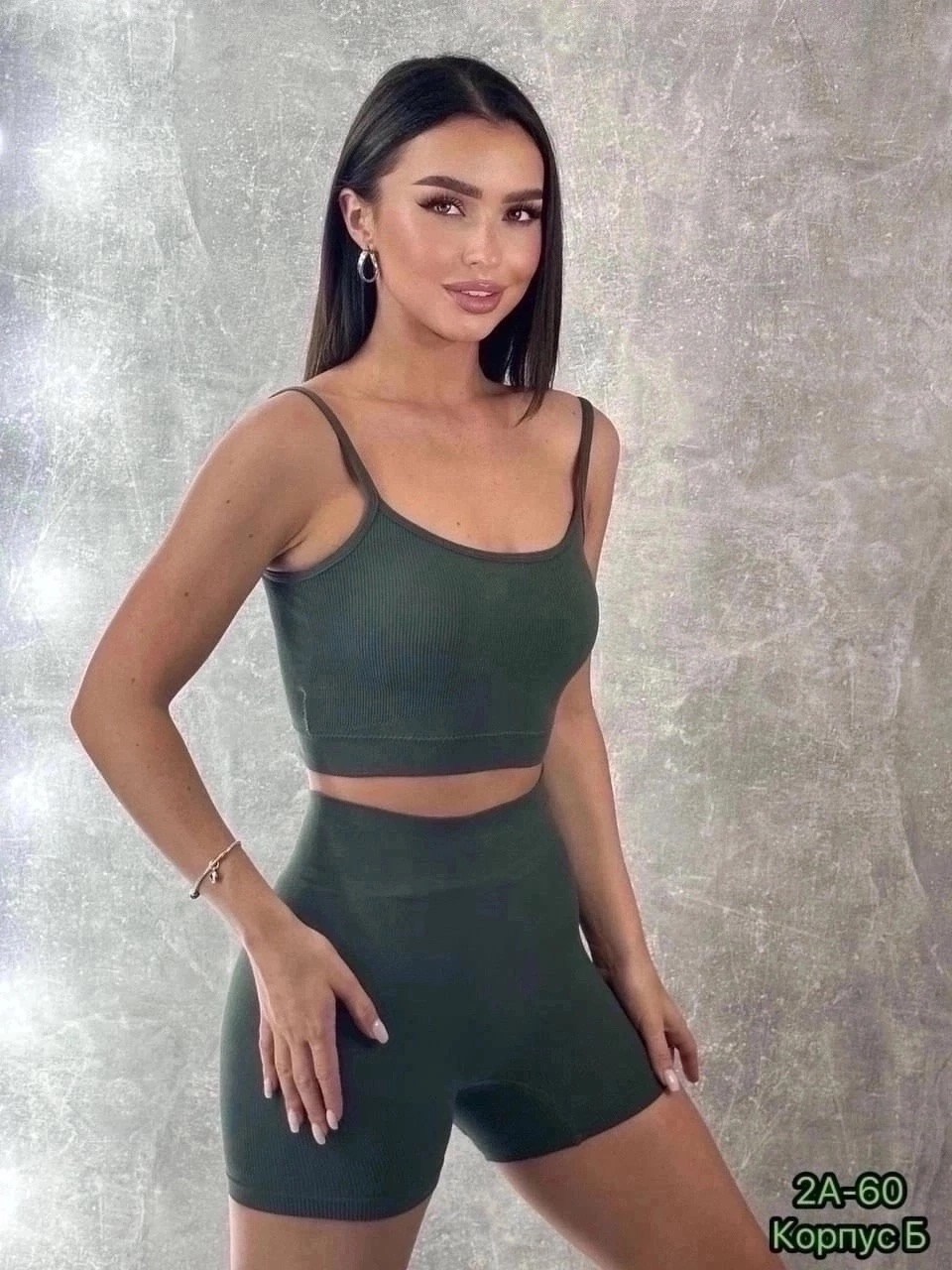 костюм топ и велосипедки,белье спортивное,костюм для фитнеса,шорты для фитнеса,костюм для фитнеса женский