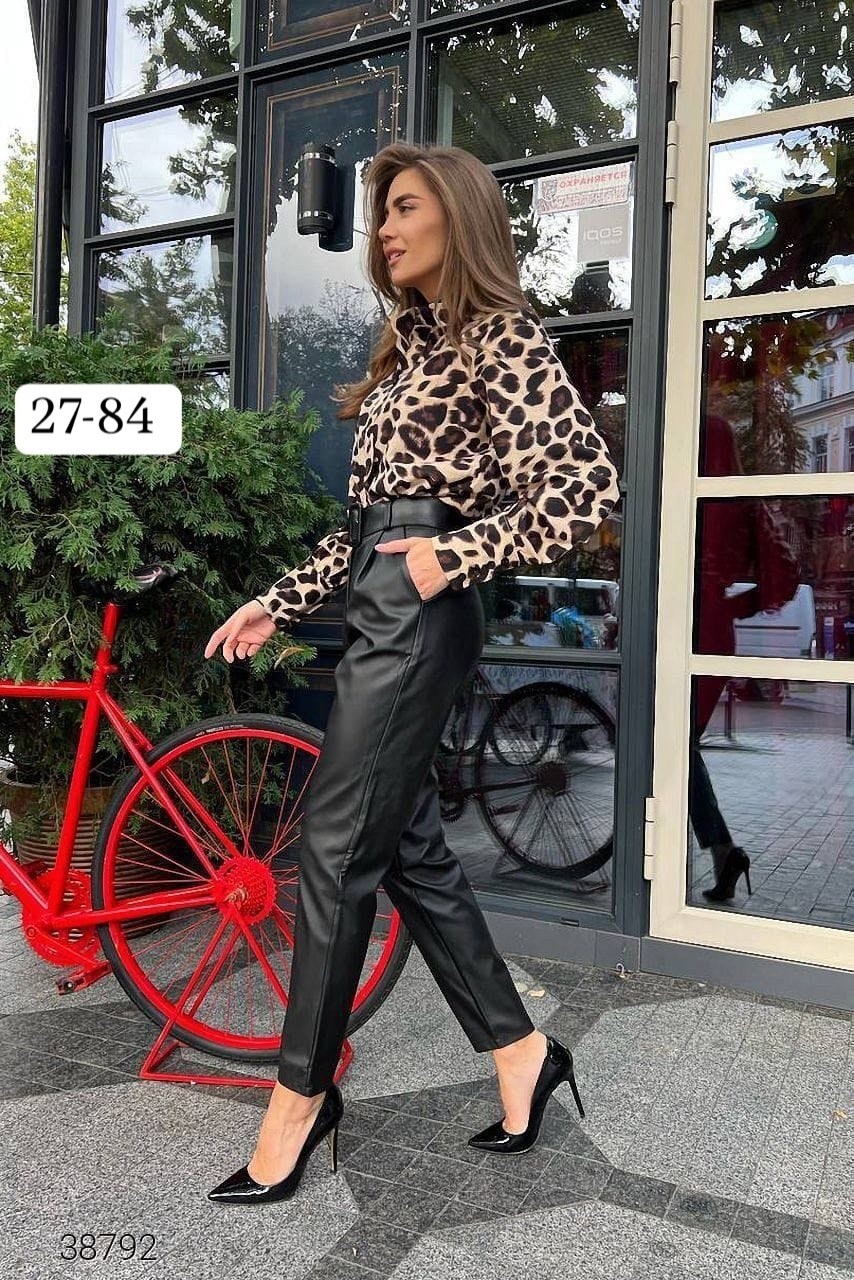 кожаные брюки с поясом,кожаные брюки,прямые брюки из экокожи,брюки из экокожи,кожаные женские брюки