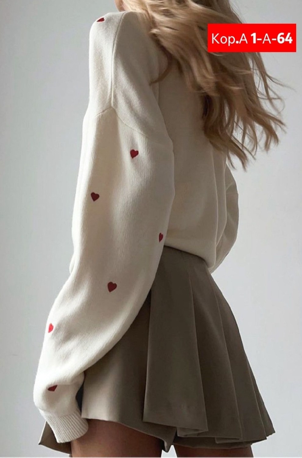 свитер с сердечками,женская кофта,свитер женский кофта,модные свитера,женские свитера