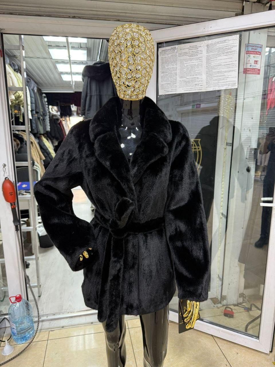 шуба искусственная,белая шуба,женская шуба,шубка,белая шубка