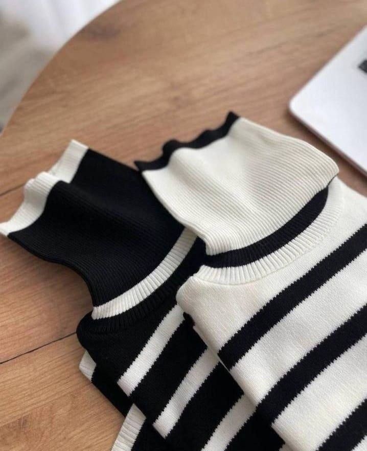 вязаный свитер оверсайз в полоску,свитер оверсайз в полоску,свитер женский в полоску,свитера туники,женский трикотажный свитер в полоску