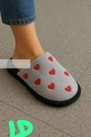 домашние тапочки,тапочки женские плюшевые,тапочки с сердечками,женские домашние тапочки,плюшевые тапочки
