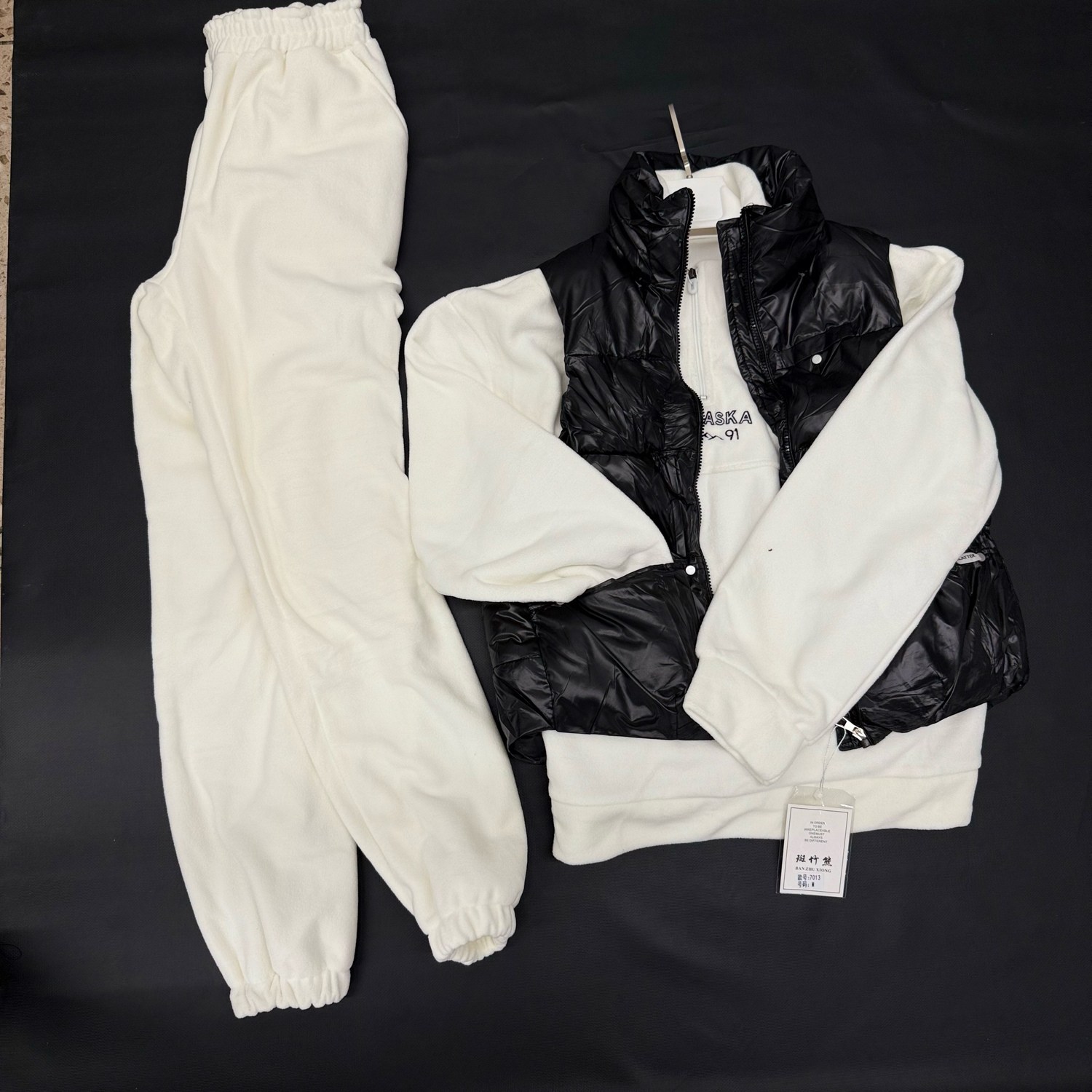 спортивный костюм тройка на флисе,костюм тройка на флисе,спортивные костюмы на флисе,жилетка костюм