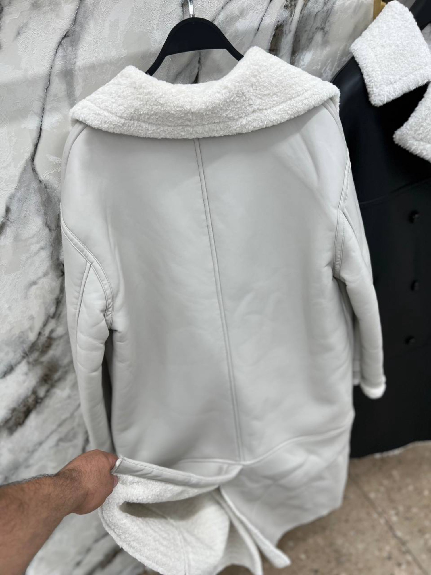 пальто теплое,дубленка удлиненная,дубленка женская,белая дубленка,зара дубленка женская авиатор