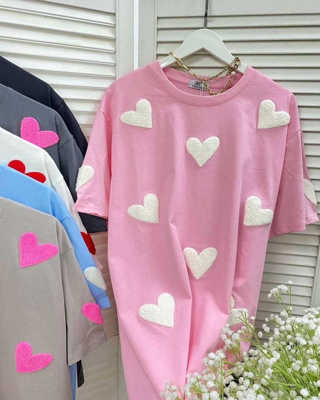 футболки женская оверсайз,футболки женская,футболка оверсайз с сердцами,футболка оверсайз с сердечками,футболка женская сердце