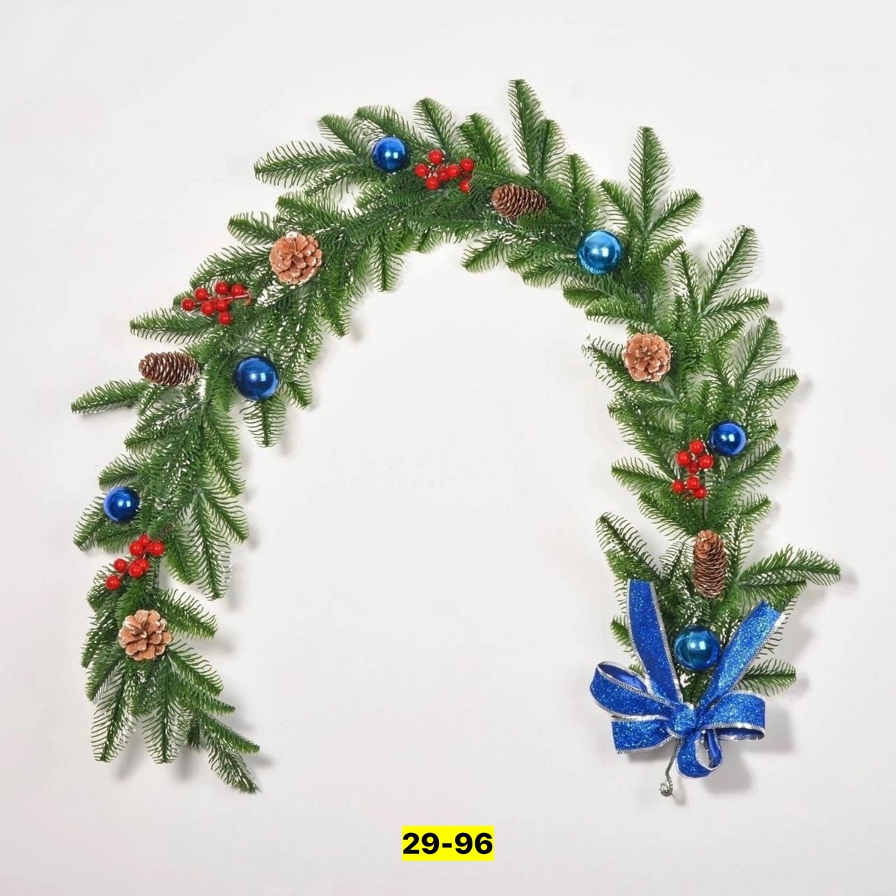 хвойная гирлянда,гирлянда хвойная, декорированная 180см.,новогодняя хвойная гирлянда,еловая гирлянда,венок новогодний литой