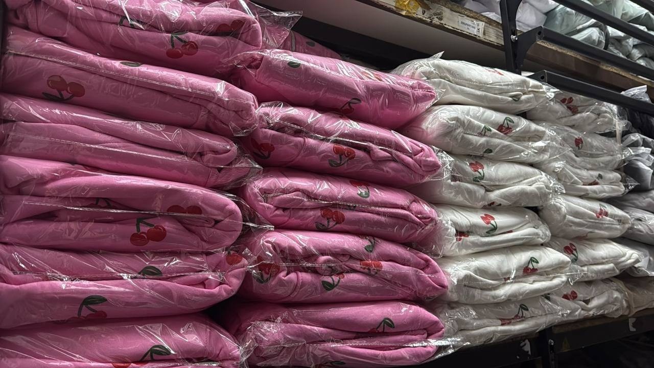 толстовка с капюшоном и принтом,свитшот женский с капюшоном,женские толстовки с капюшоном,кофта с капюшоном,толстовки женская