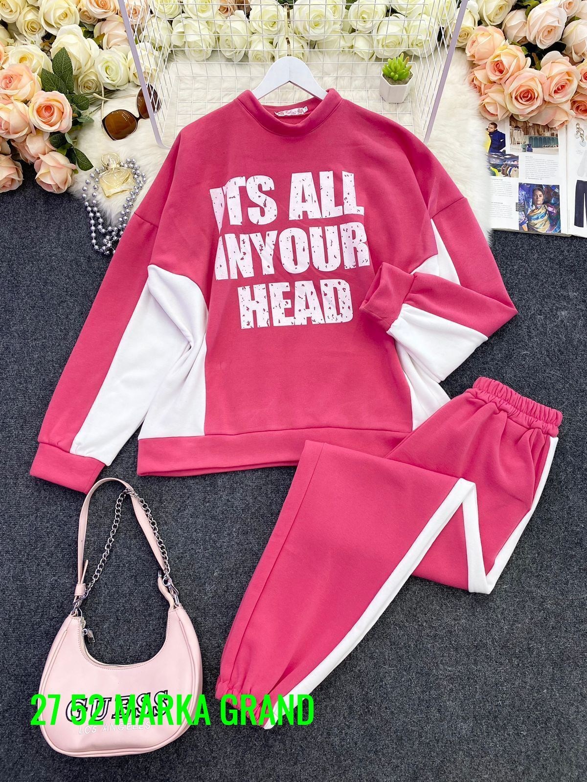 спортивный женский костюм больших размеров,cпортивный костюм больших размеров,женские костюмы спортивные,костюмы спортивные женские большие размеры,костюм женский на флисе спортивный