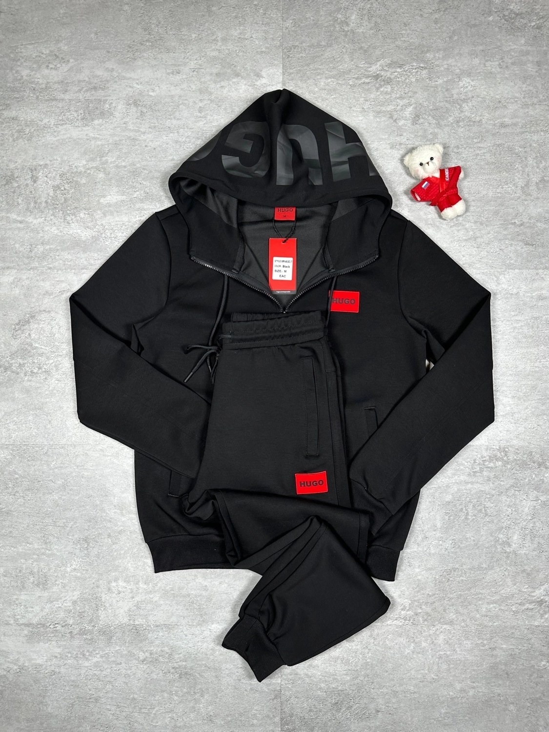 спортивный костюм hugo boss,мужские спортивные костюмы,спортивный костюм hugo,спортивные костюмы для мужчин,спортивные костюм