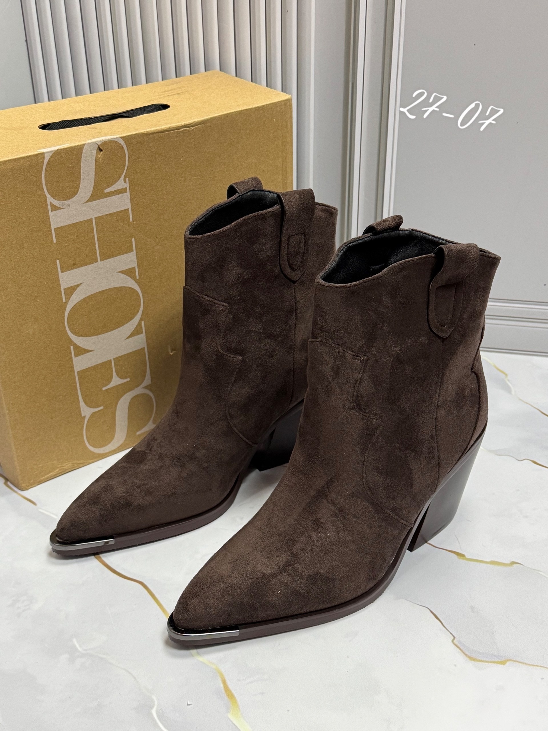 ,казаки замшевые эконика,сапоги казаки женские,полусапоги,женские ботильоны