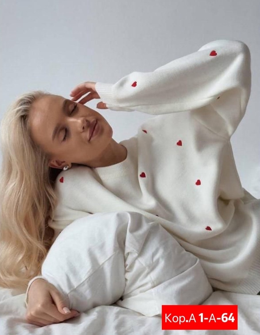 свитер с сердечками,женская кофта,свитер женский кофта,модные свитера,женские свитера