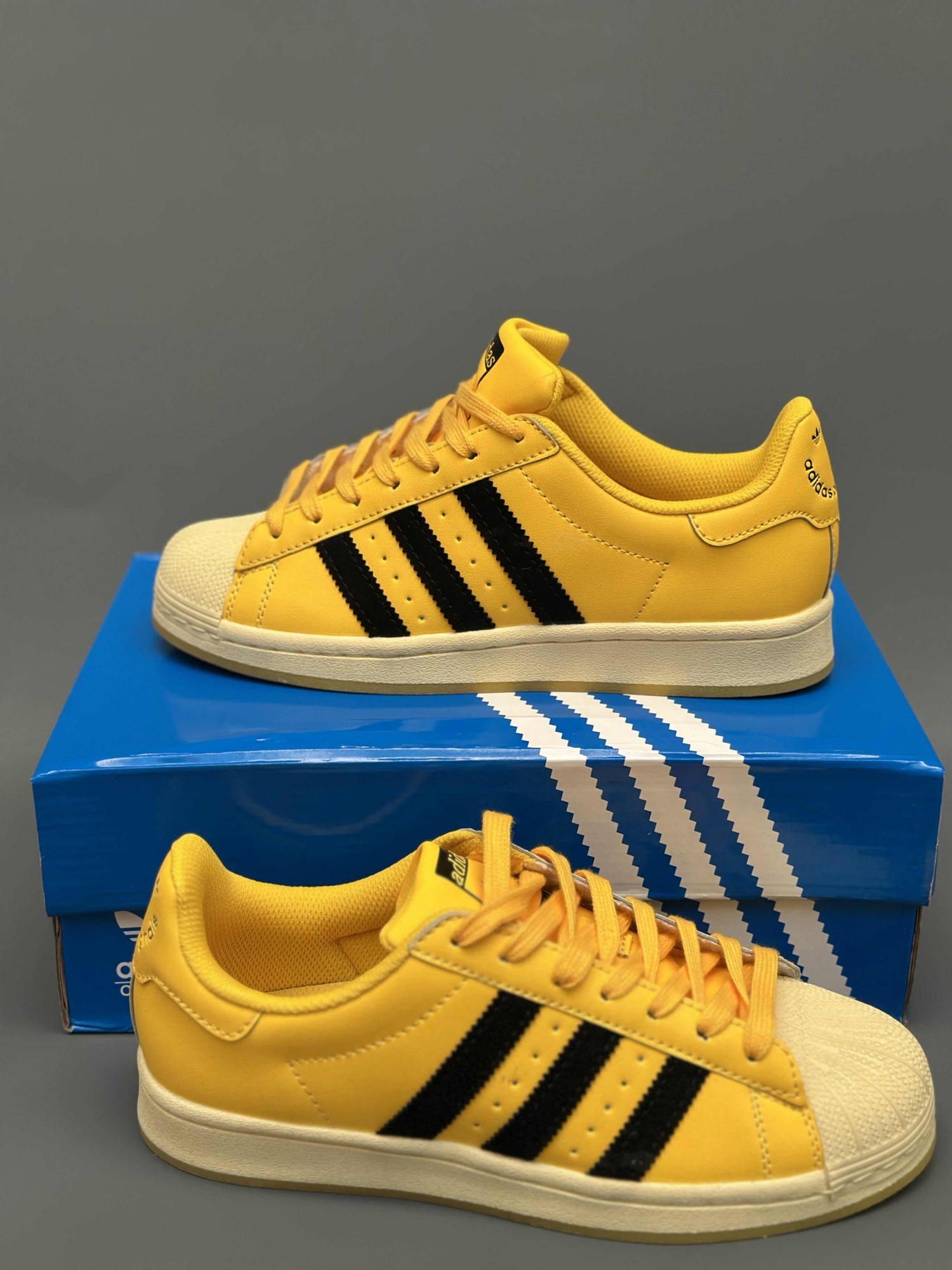 adidas originals superstar,adidas superstar yellow,адидас супер стар,adidas superstar yellow black,adidas originals superstar bold