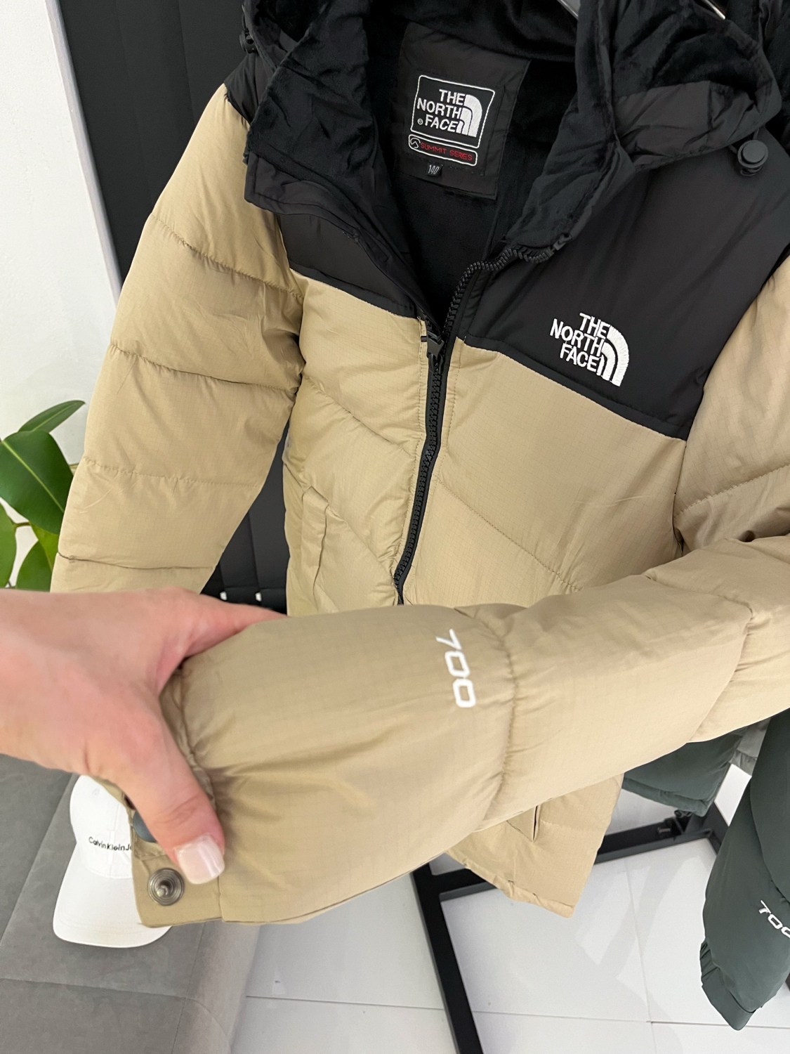 пуховик повседневный,демисезонная куртка,стильные куртки,куртка,куртка женская