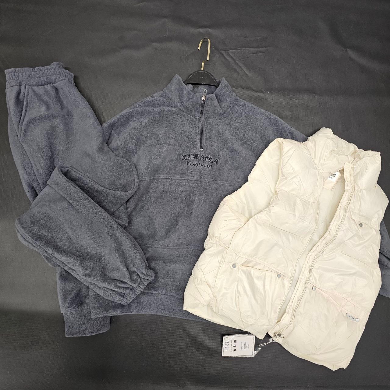 спортивный костюм тройка на флисе,костюм тройка на флисе,спортивные костюмы на флисе,жилетка костюм