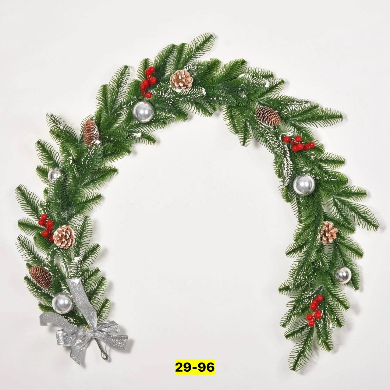 хвойная гирлянда,гирлянда хвойная, декорированная 180см.,новогодняя хвойная гирлянда,еловая гирлянда,венок новогодний литой