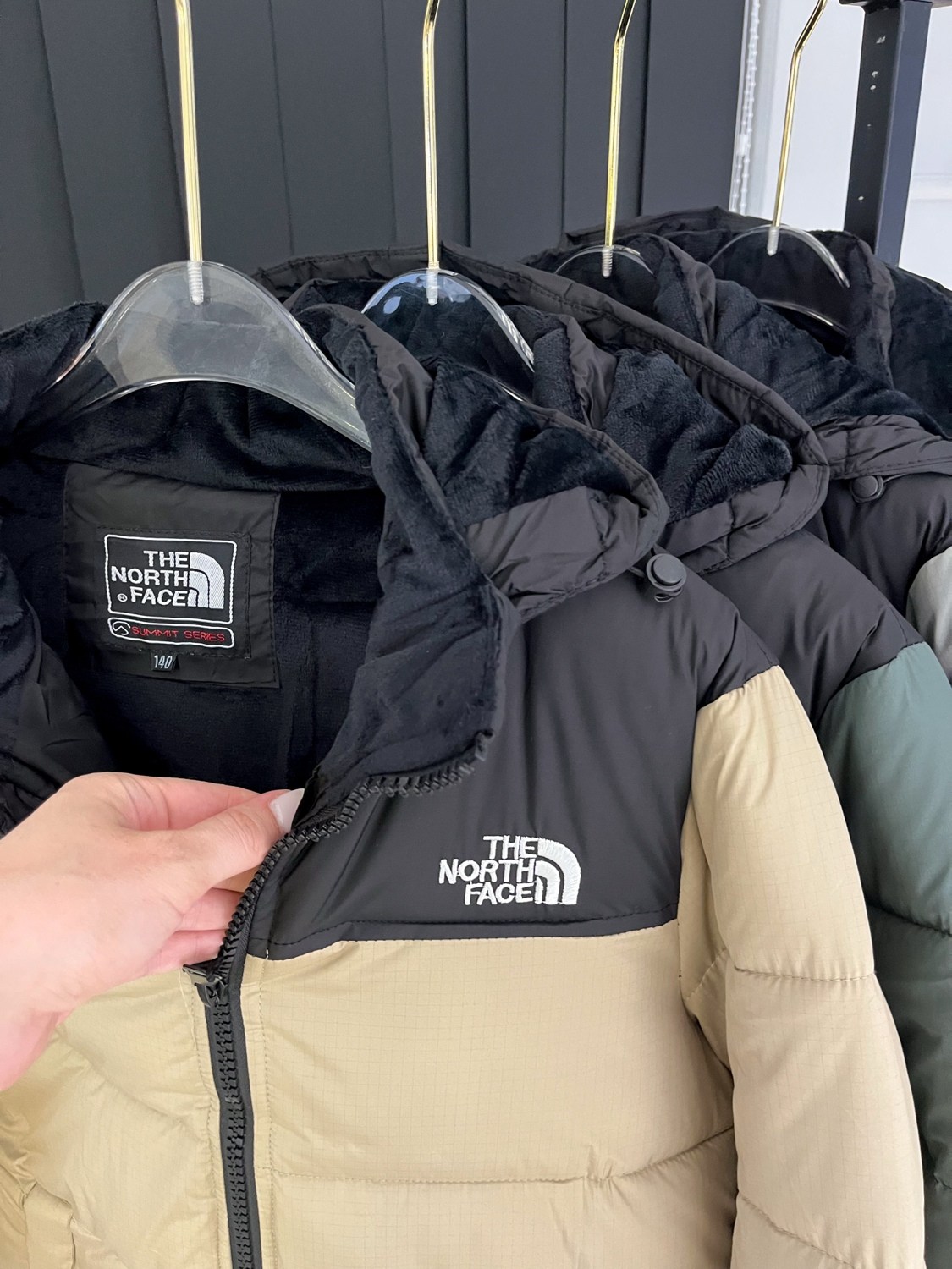 пуховик повседневный,демисезонная куртка,стильные куртки,куртка,куртка женская