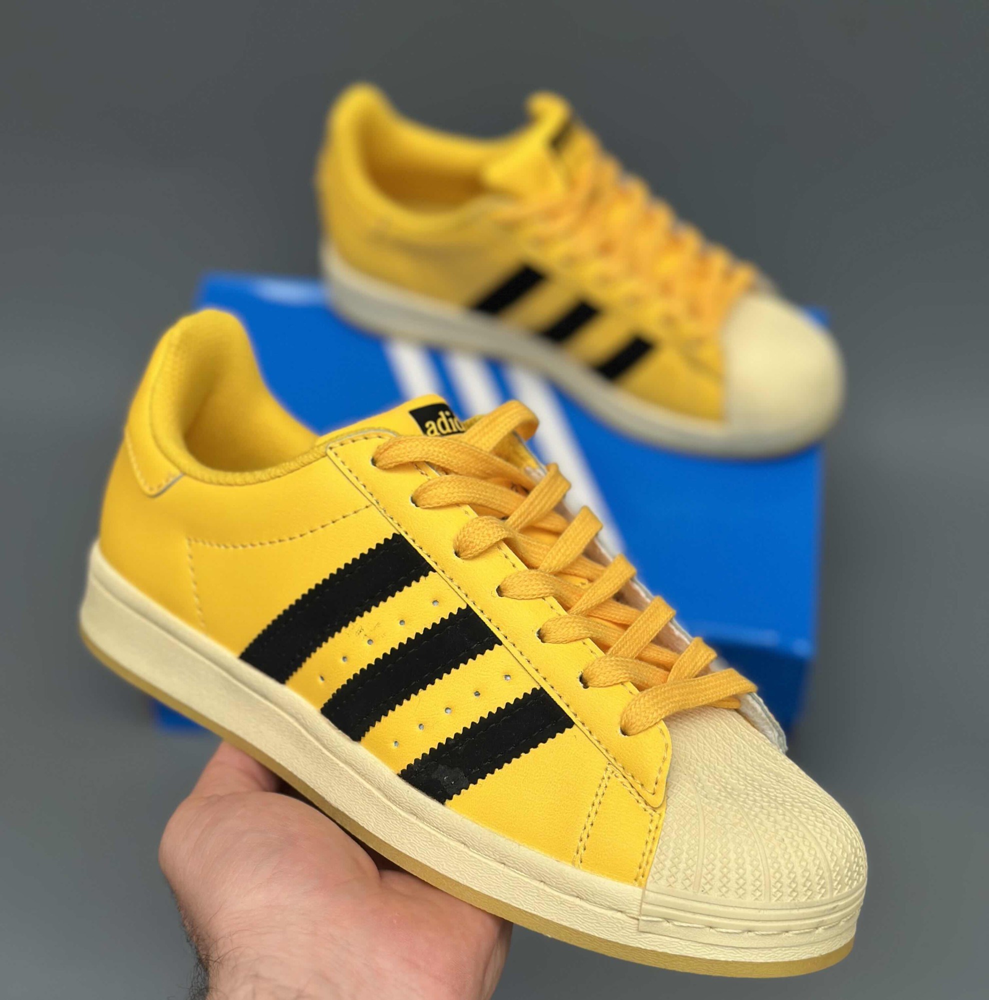 adidas originals superstar,adidas superstar yellow,адидас супер стар,adidas superstar yellow black,adidas originals superstar bold