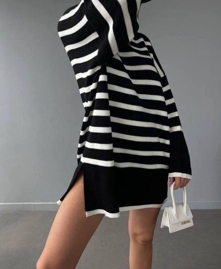 вязаный свитер оверсайз в полоску,свитер оверсайз в полоску,свитер женский в полоску,свитера туники,женский трикотажный свитер в полоску