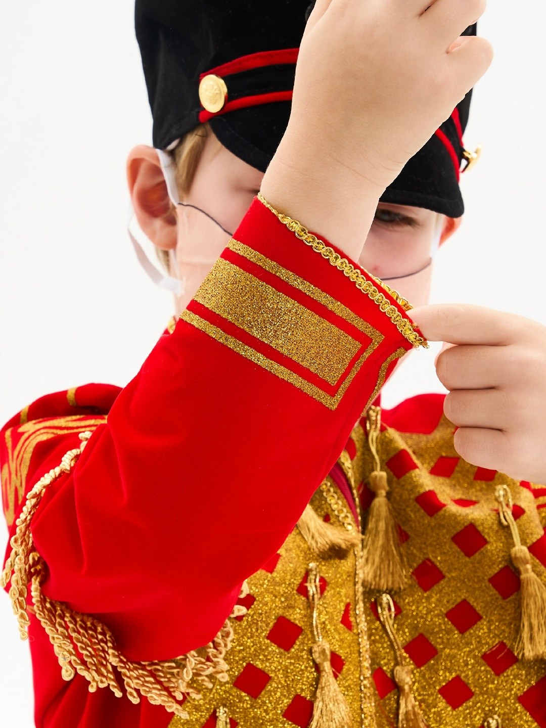 карнавальный костюм гусар,карнавалия гусар костюм,костюм щелкунчика для мальчика,карнавальный костюм гусар люкс,костюм гусара для мальчика