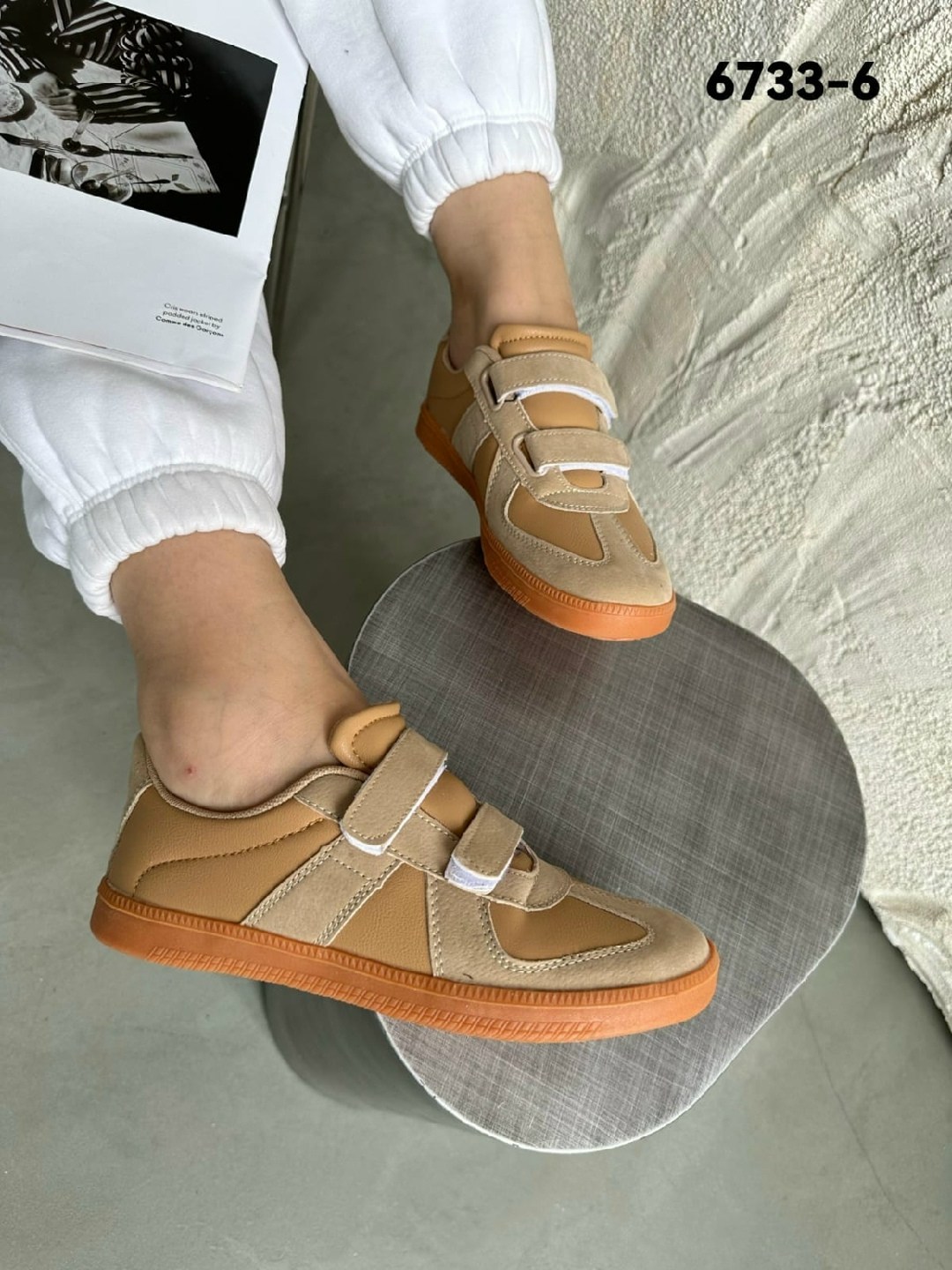 ,кроссовки женскиe,обуви,замшевые кроссовки,повседневные кроссовки