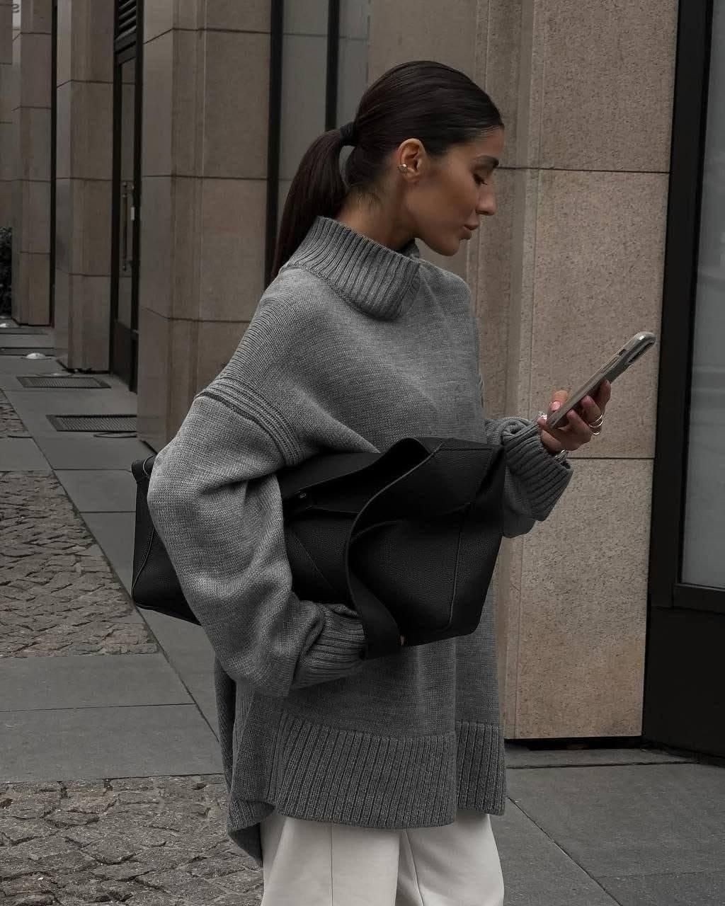 свитер оверсайз с горлом удлиненный,свитер длинный оверсайз вязаный,свитер оверсайз вязаный с горлом теплый,теплый свитер оверсайз,свитер удлиненная