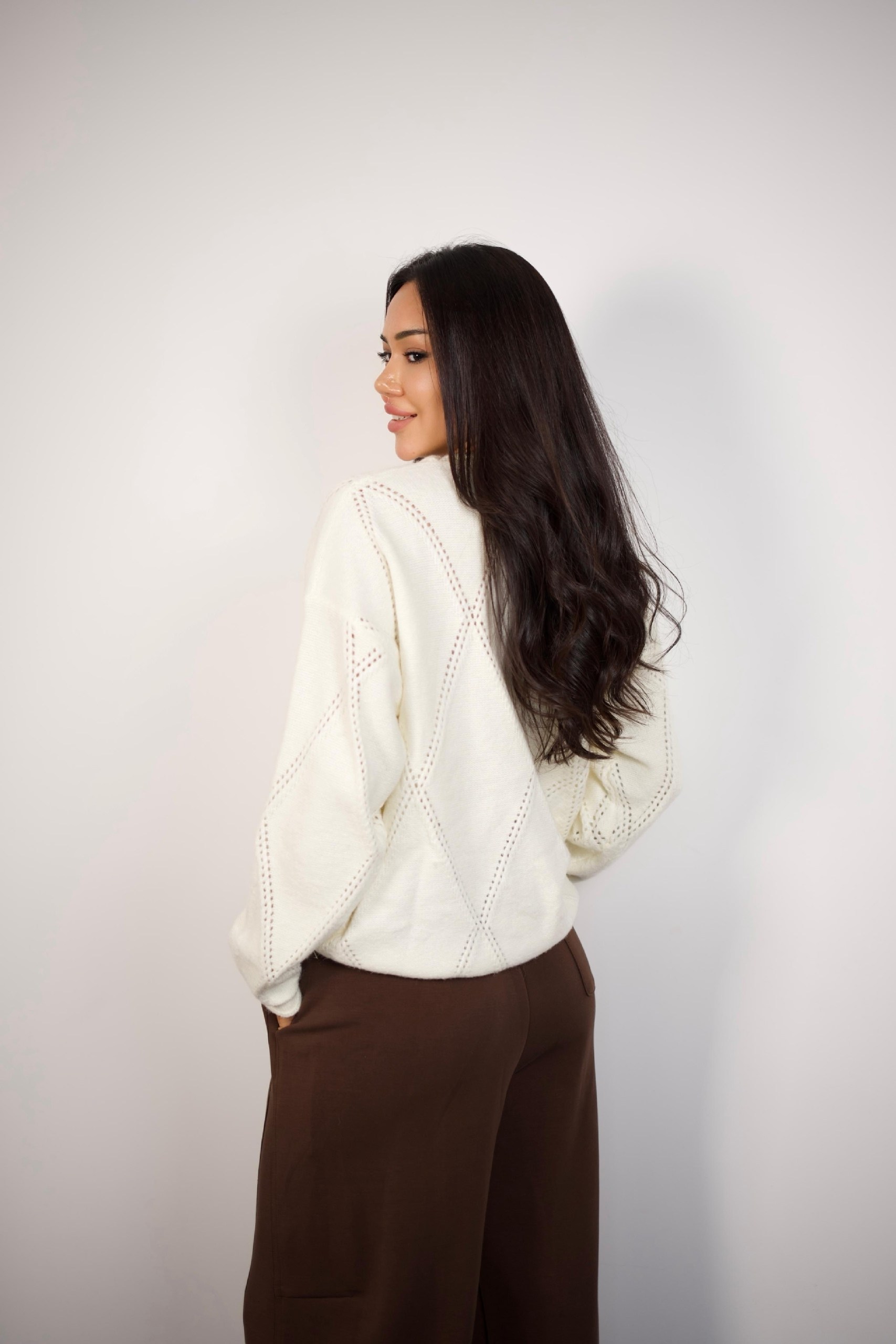 джемпер бежевый,джемпер молочный,джемпера женские,повседневный джемпер,вязаный женский джемпер