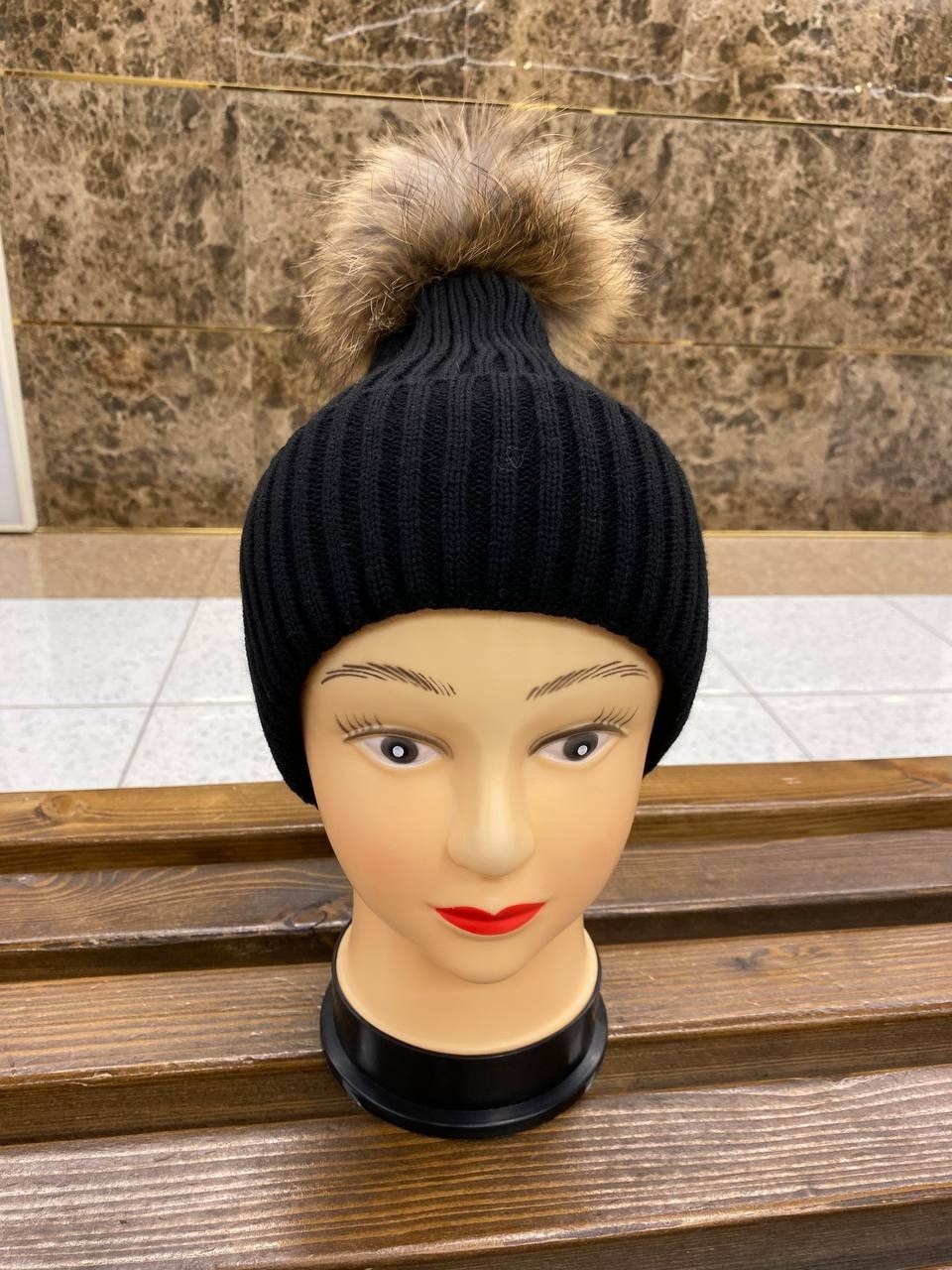 женские шапки,зимняя женская шапка,шапка женская с помпоном,женская вязаная шапка,шапка с помпонами