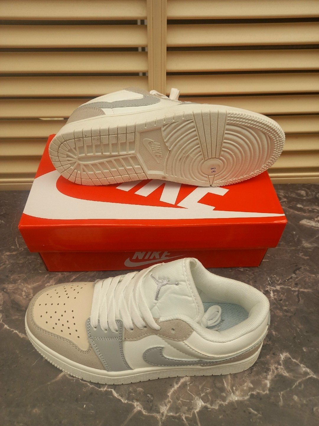 кроссовки,кроссовки женские nike air jordan 1,кроссовки nike air jordan 1 low,кроссовки женскиe,спортивная