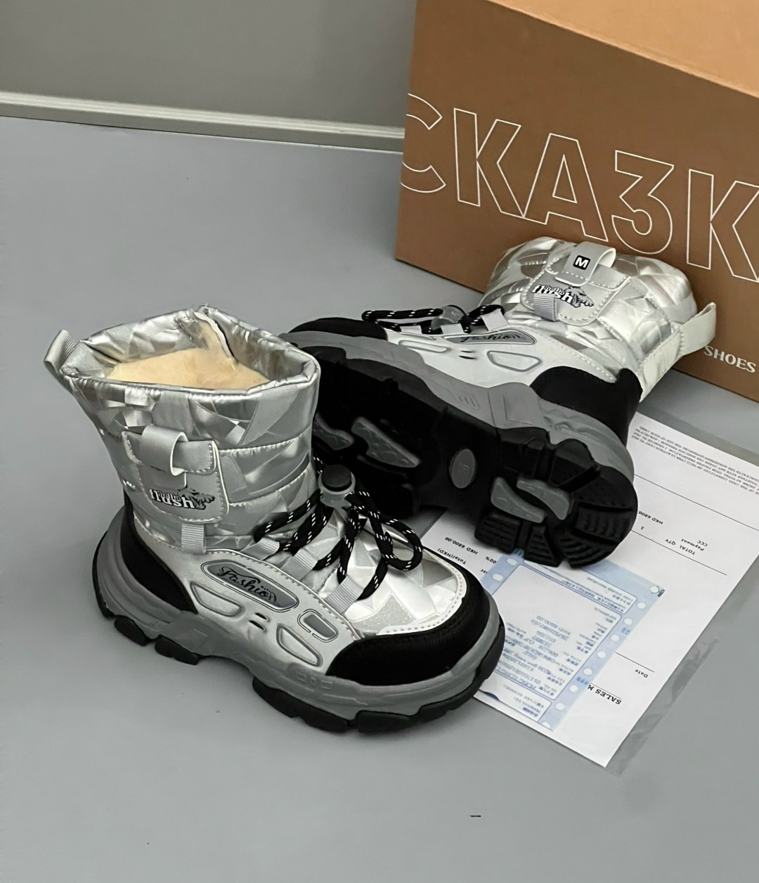 ,детские зимние ботинки,серебристые ботинки для девочки дутики, дутики,зимняя