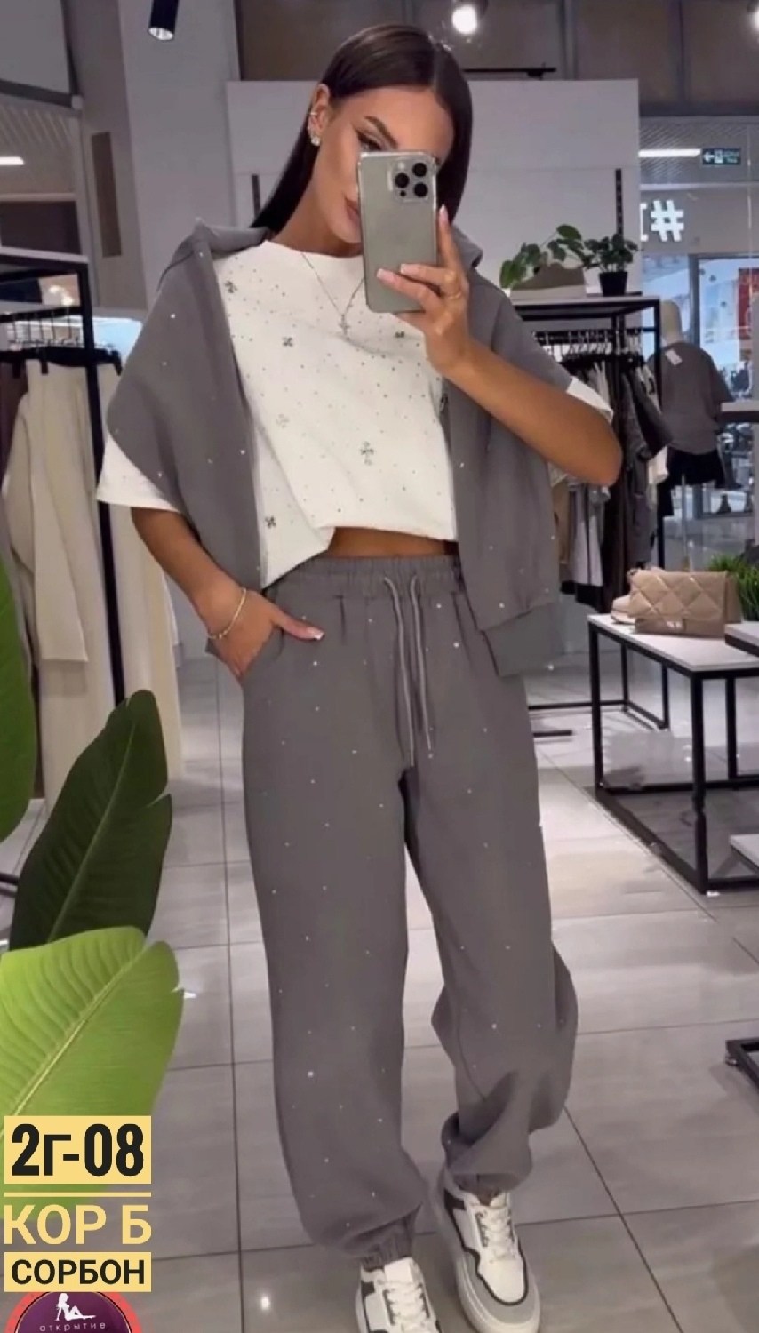 футболки женская,футболки со стразами,кофточка,украшение футболки,украсить футболку