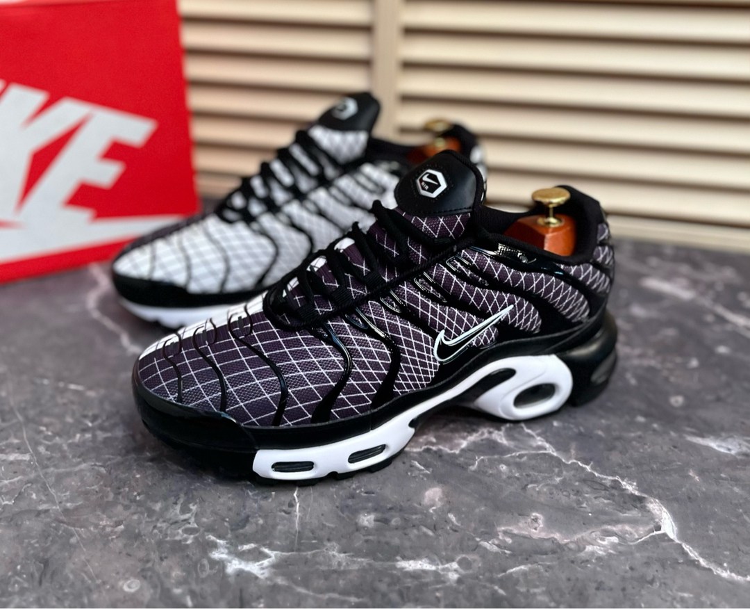 кроссовки nike air max plus tn,кроссовки nike air max tn plus мужские,кроссовки мужские nike air max tn,nike air max plus tn,кроссовки nike air max plus