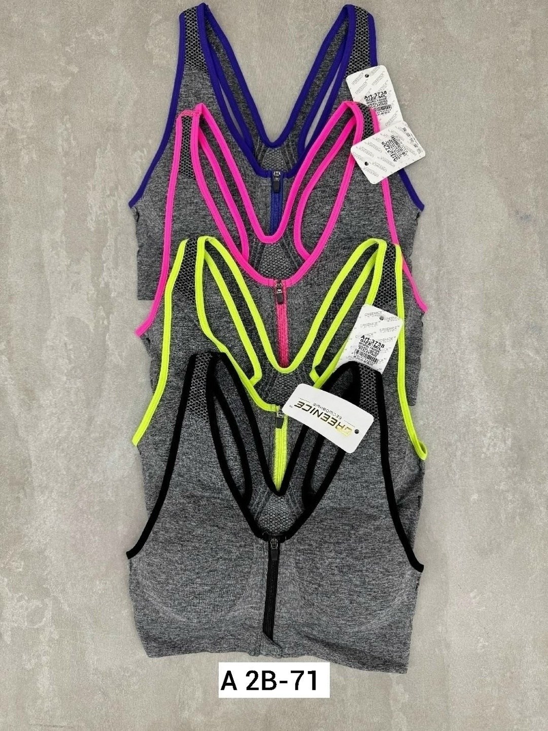 спортивные бюстгальтеры,спортивные топы,спортивное белье,спортивные топики,топ женский спортивный