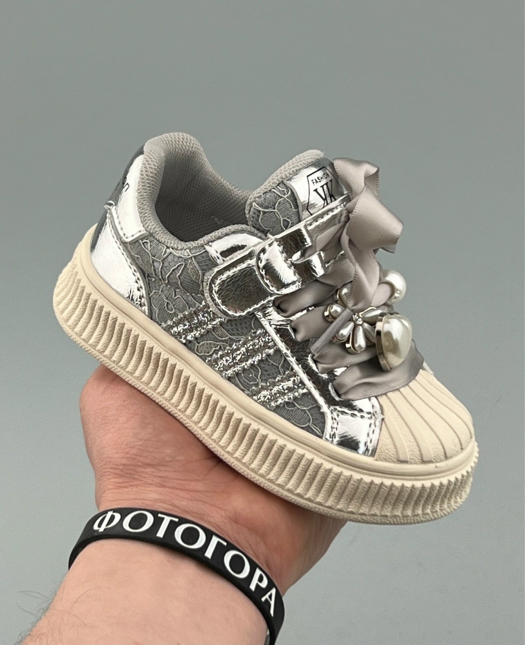 ,кроссовки сказка, детская,блестящие кроссовки детские,детские кроссовки